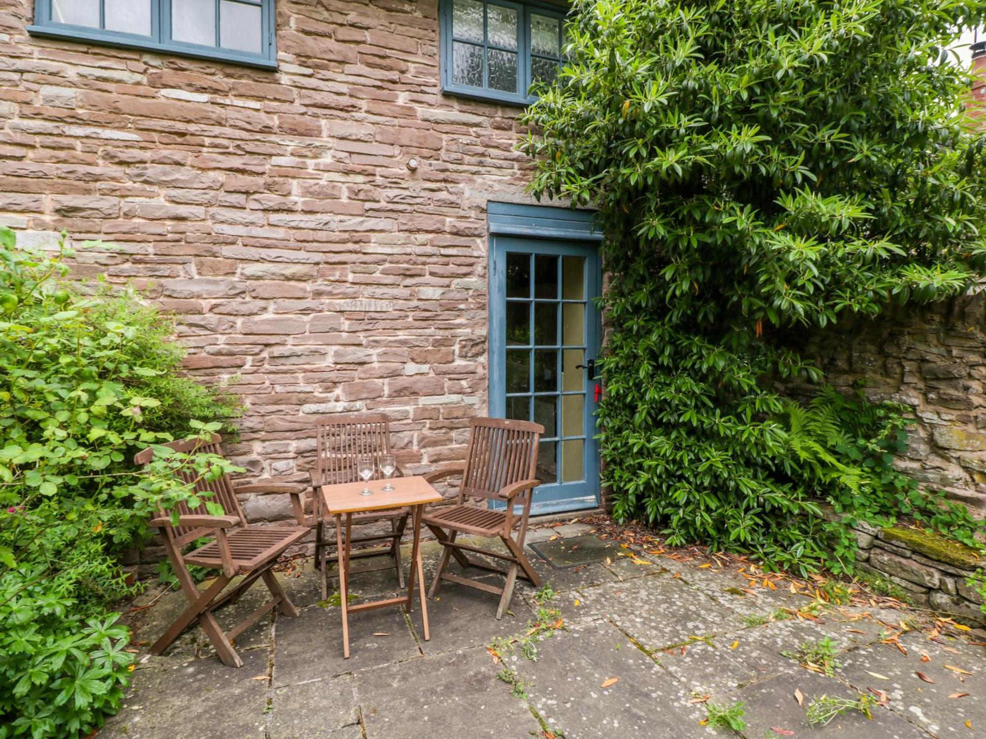 Yew Tree Cottage Леминстер Экстерьер фото